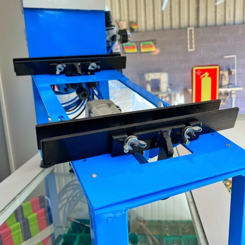 MÁQUINA DE FECHAR CAIXAS TORMAKINAS